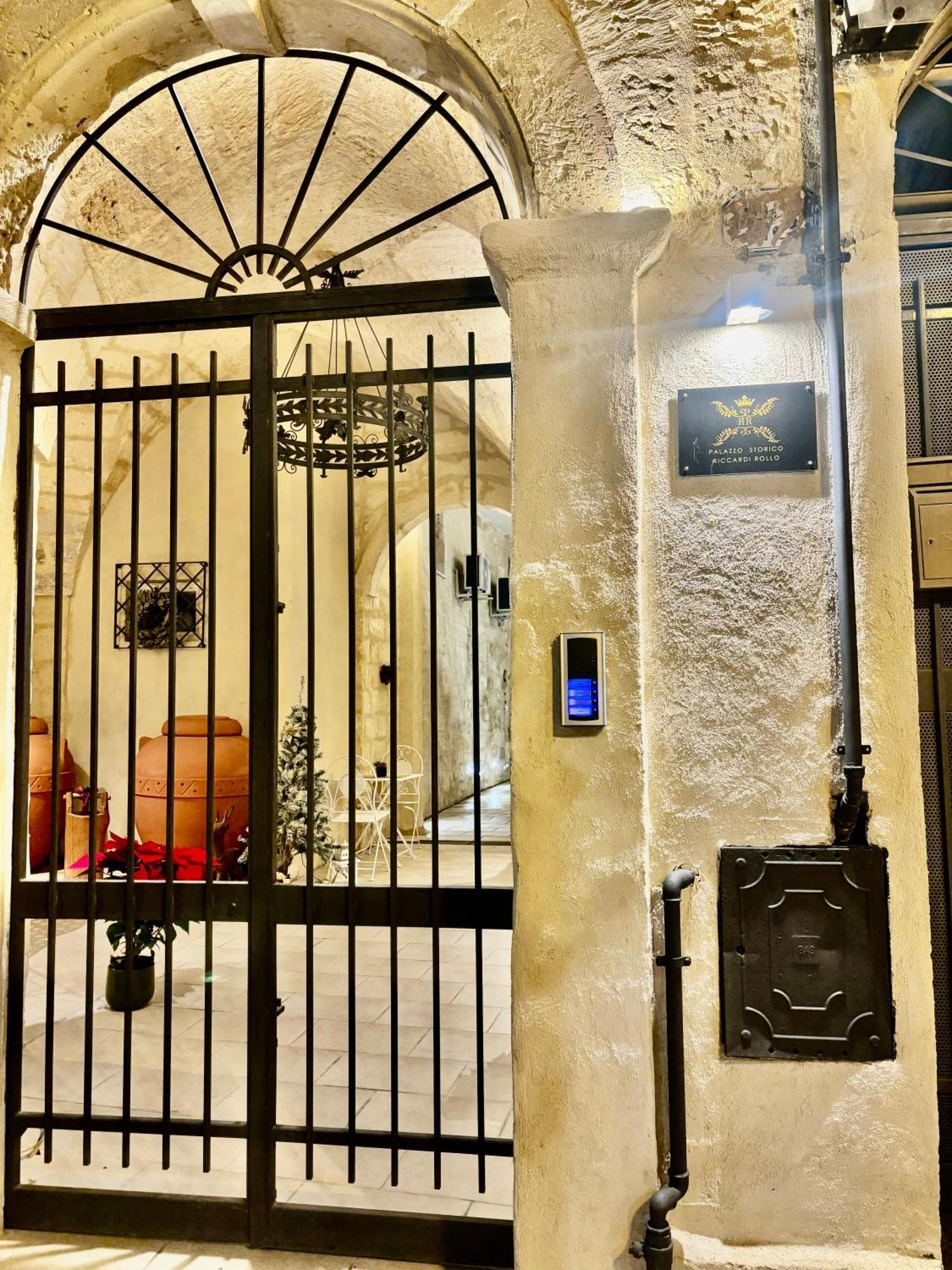 산 세자리오 디 레체 Palazzo Storico Riccardi Rollo 아파트 외부 사진